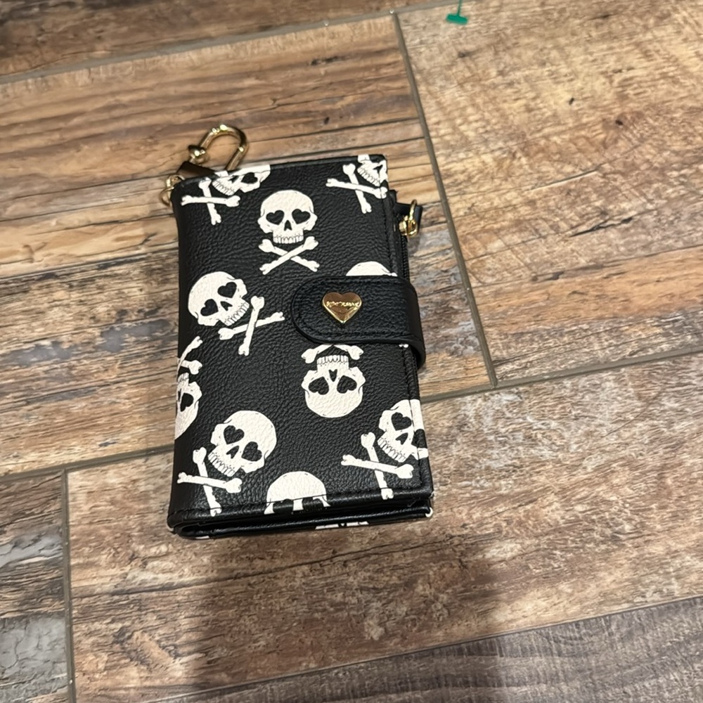 Betsey Johnson Cream Skull Embossed Handbag purse with wallet twilly - Picture 12 of 15